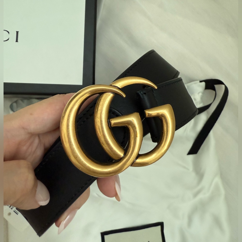 Gucci Black Belt with Gold GG Buckle - Picture 4 of 4